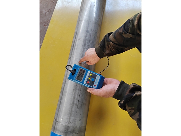 φ219x1400永磁滚筒，4000GS