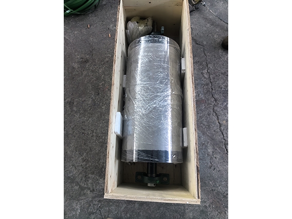φ400x650全磁滚筒，3500GS