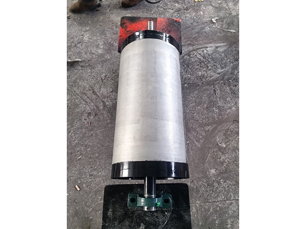 φ400x650永磁滚筒，3500GS